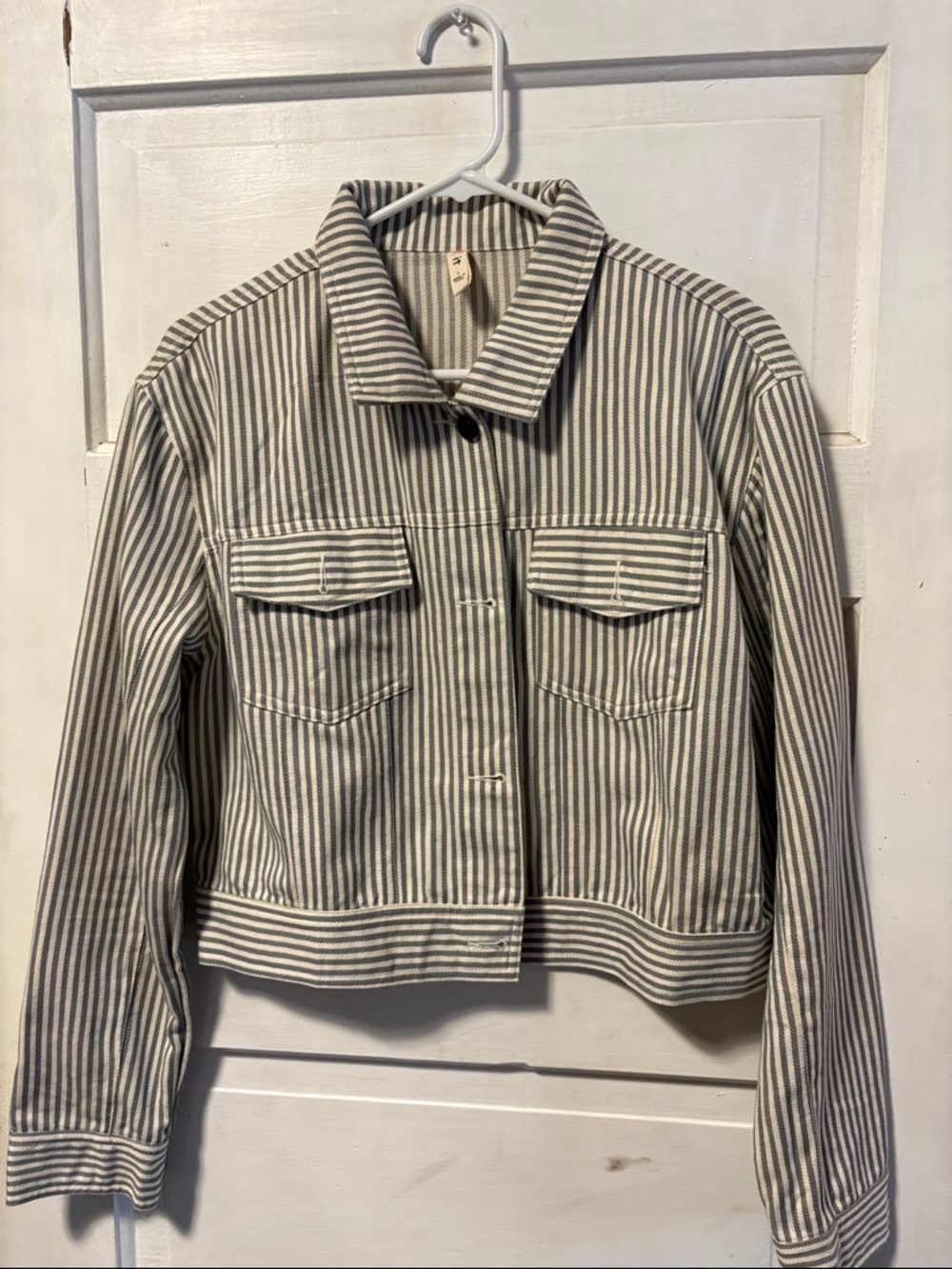 !it jeans Striped Cropped Jean Jacket - Cream & Black